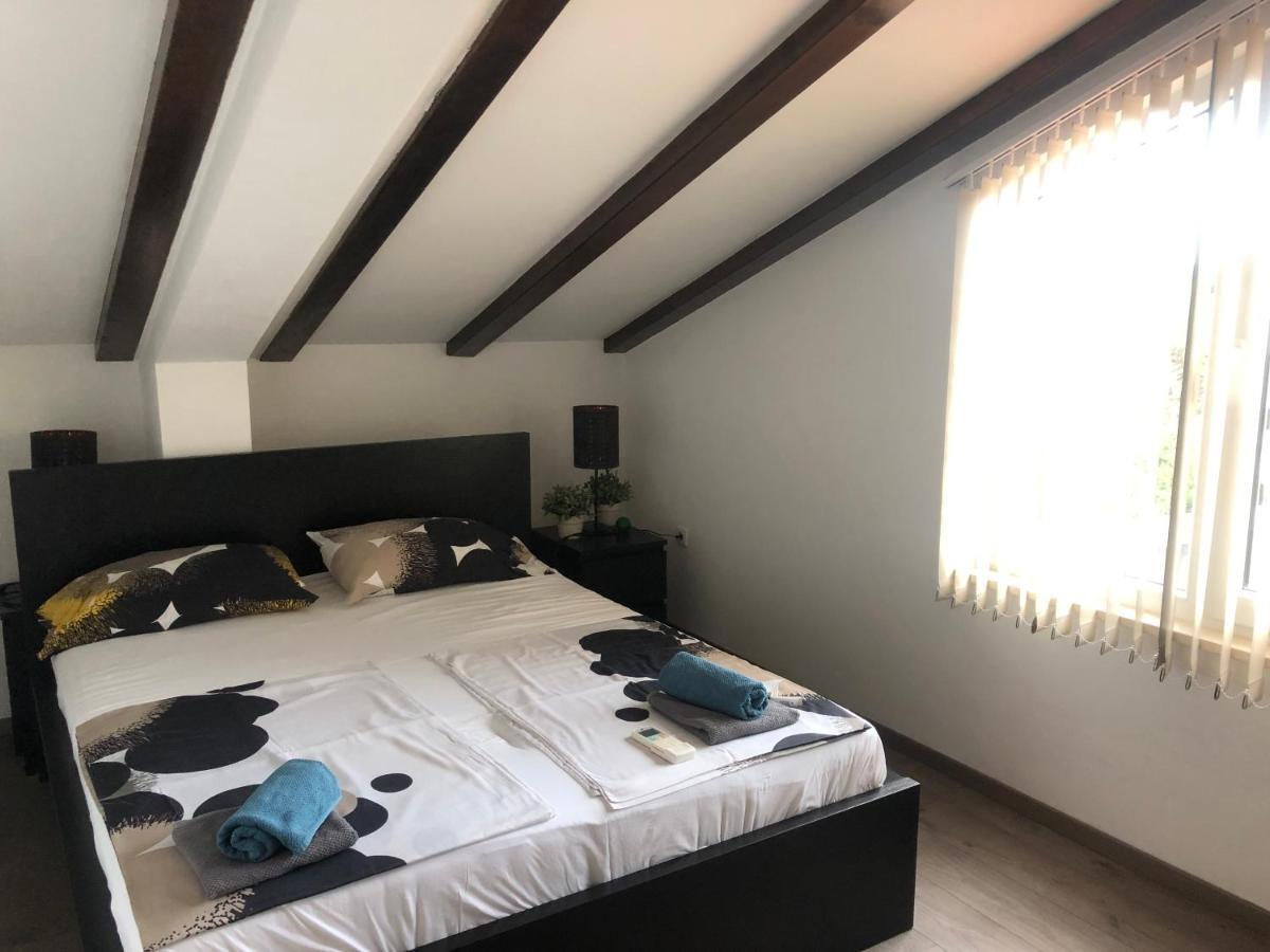 Penthouse Exceptional Sea View Apartment Медулин Екстериор снимка